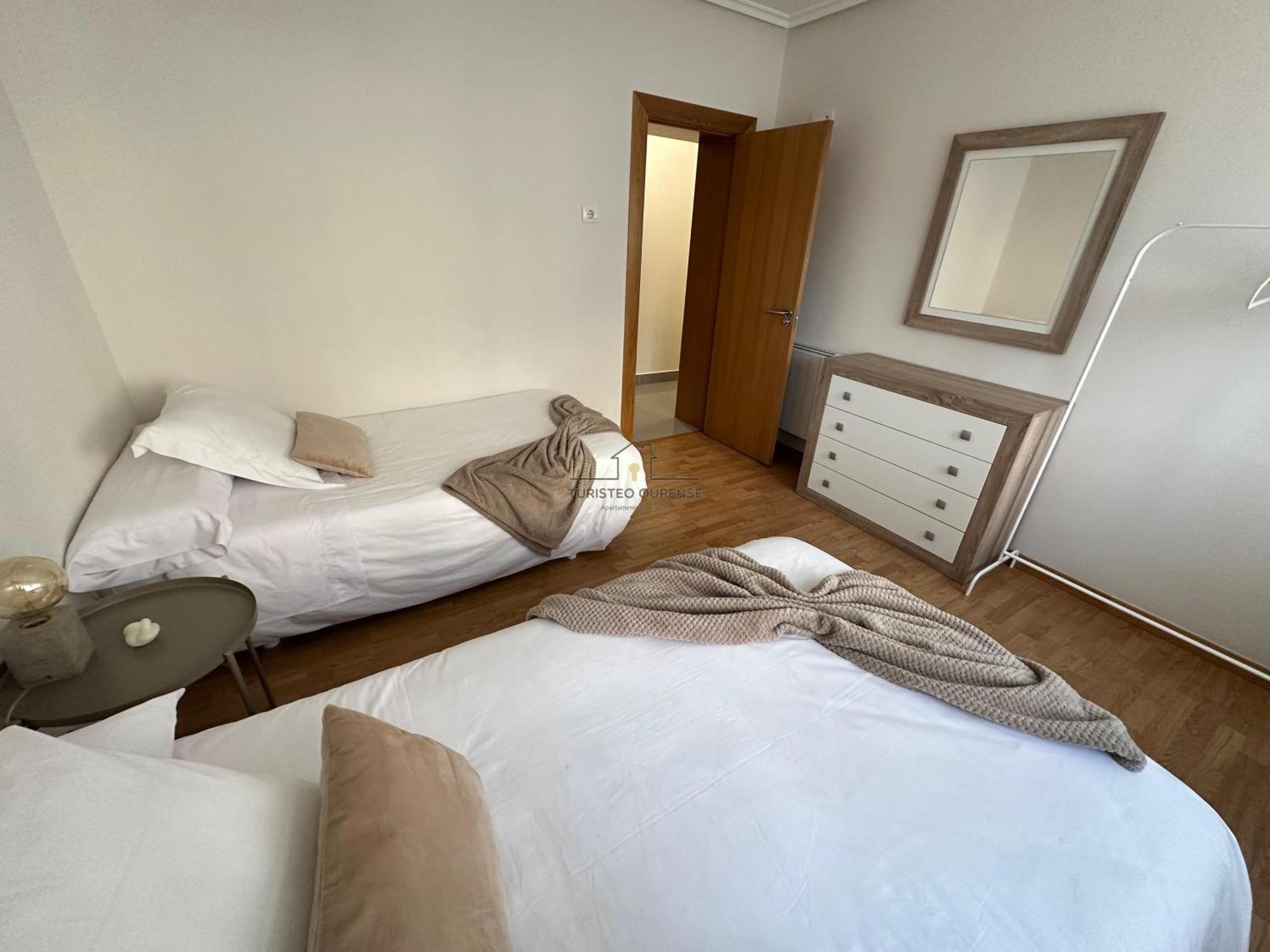 Hogar Forxa Puente Apartment โอว์เรนเซ ภายนอก รูปภาพ