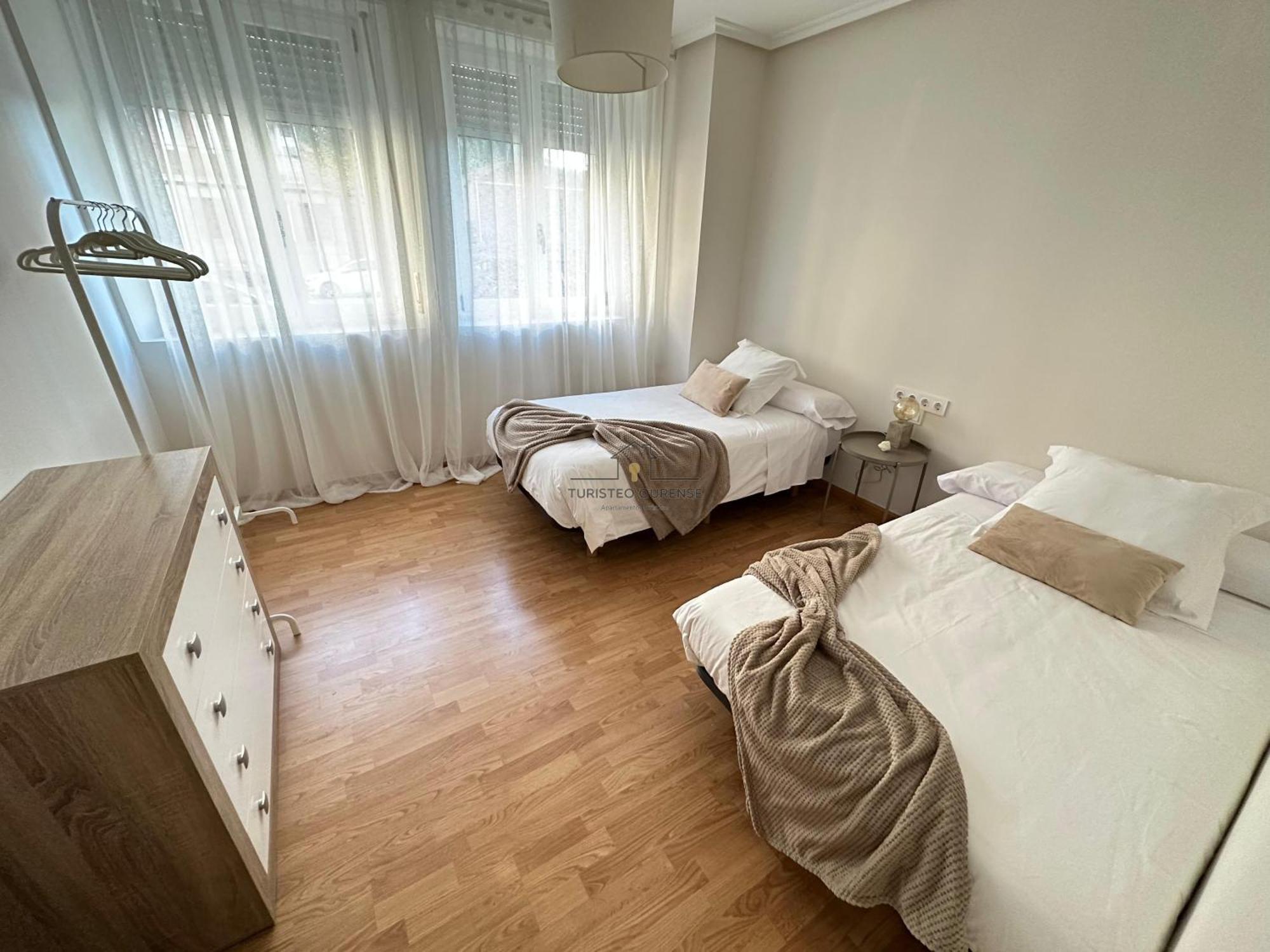 Hogar Forxa Puente Apartment โอว์เรนเซ ภายนอก รูปภาพ